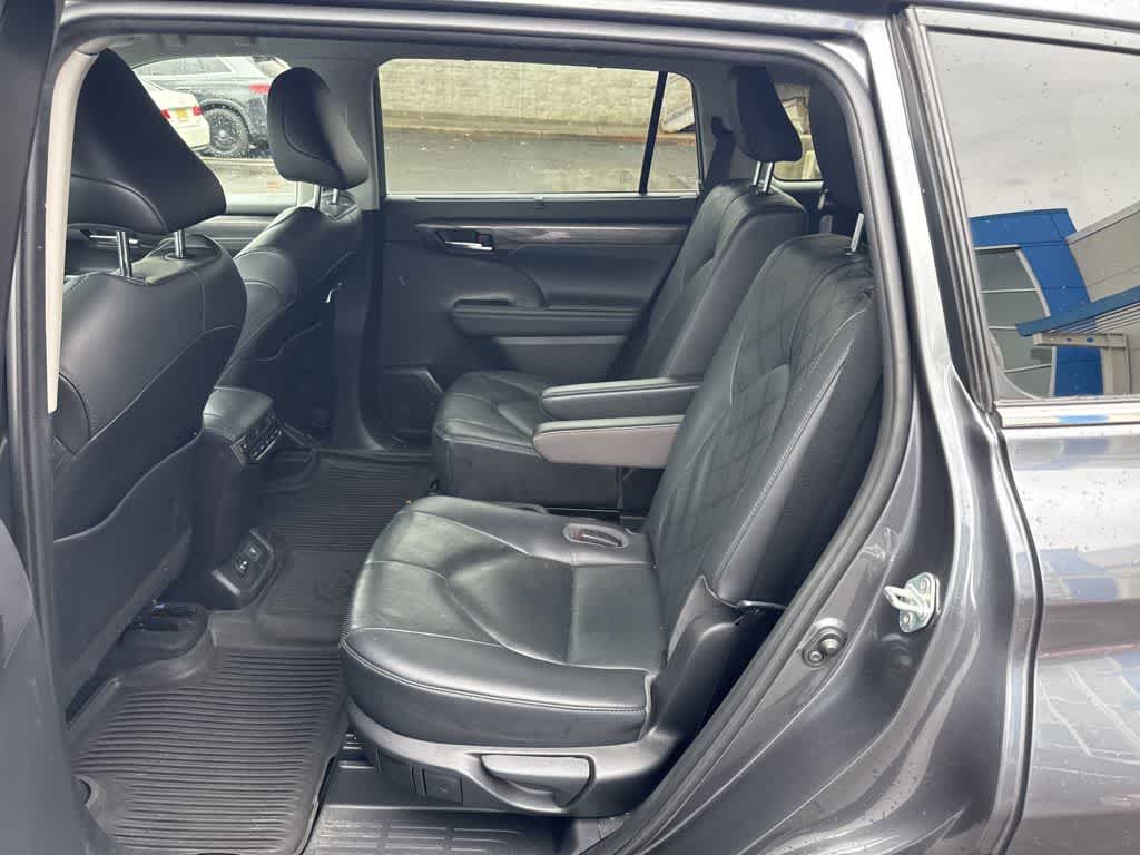 2020 Toyota Highlander Platinum