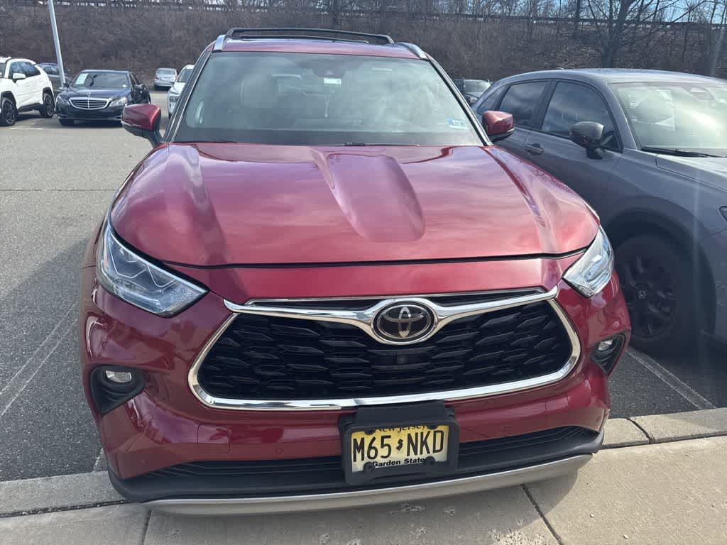 2021 Toyota Highlander Platinum