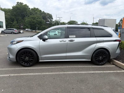 2021 Toyota Sienna XLE