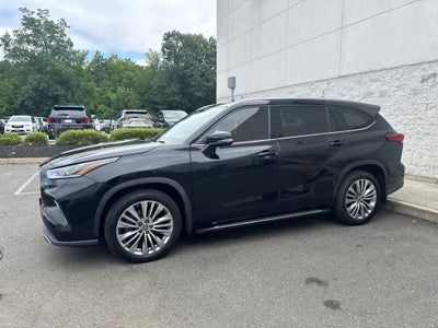 2023 Toyota Highlander Platinum
