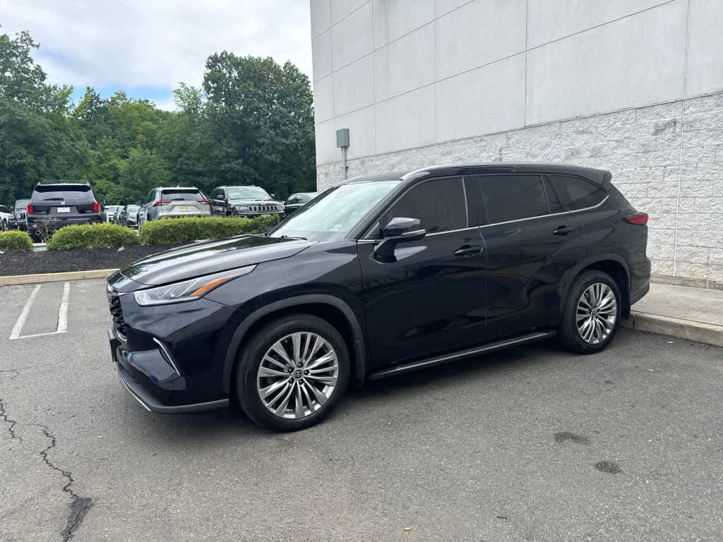 2023 Toyota Highlander Platinum