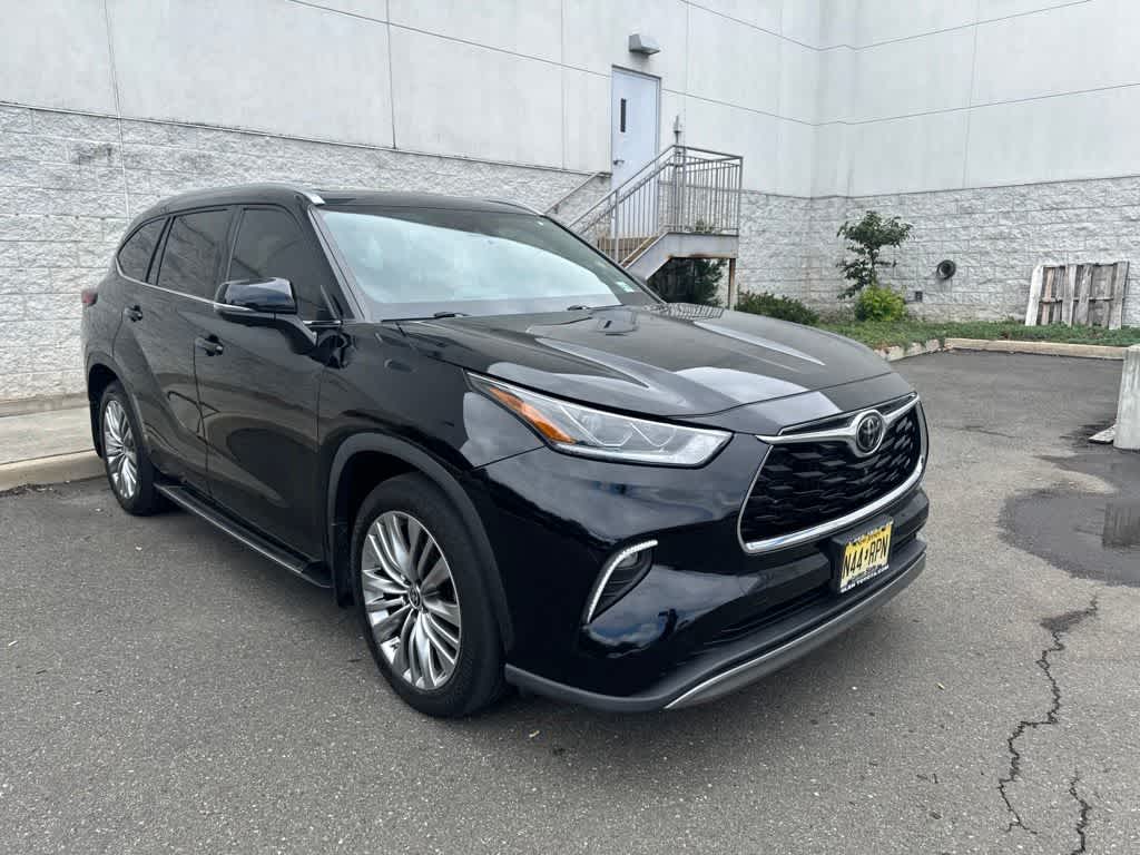 2023 Toyota Highlander Platinum
