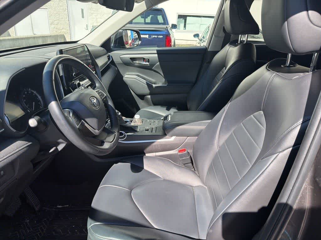 2023 Toyota Highlander XLE