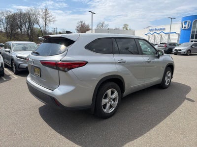 2023 Toyota Highlander LE