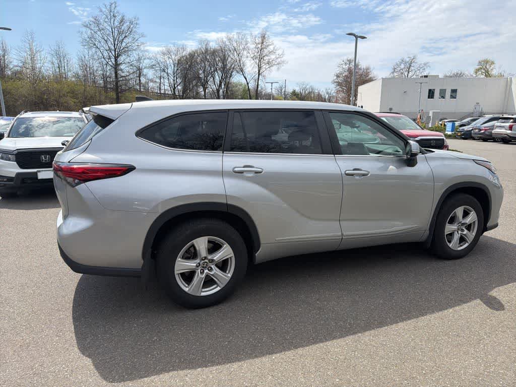 2023 Toyota Highlander LE