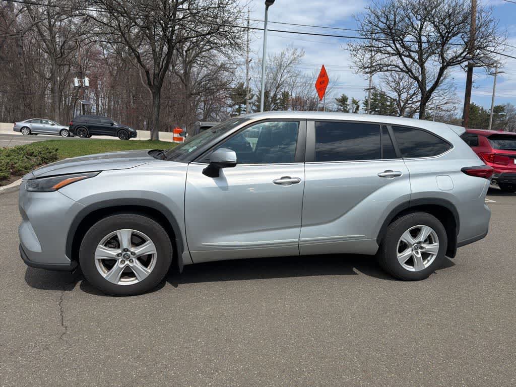 2023 Toyota Highlander LE