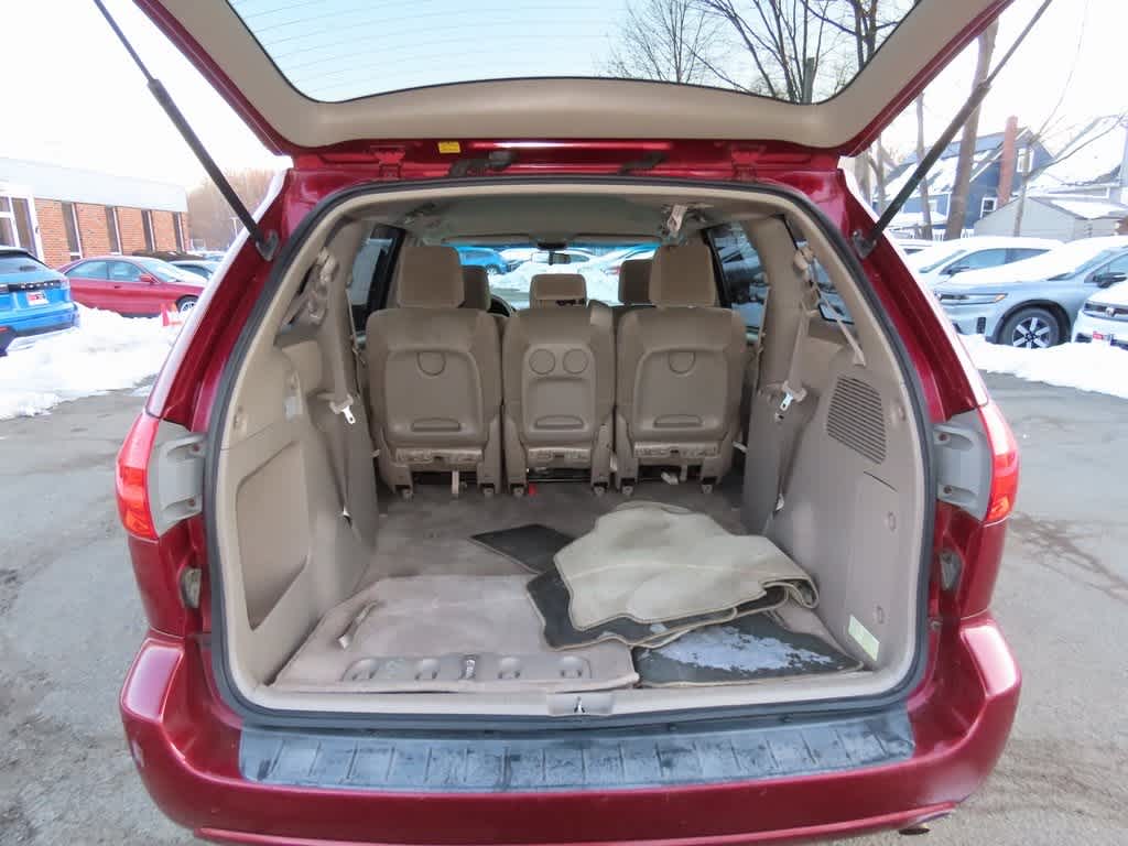 2010 Toyota Sienna LE