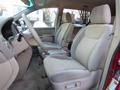 2010 Toyota Sienna LE