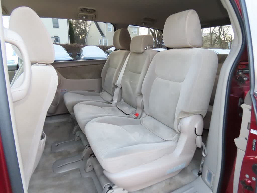 2010 Toyota Sienna LE