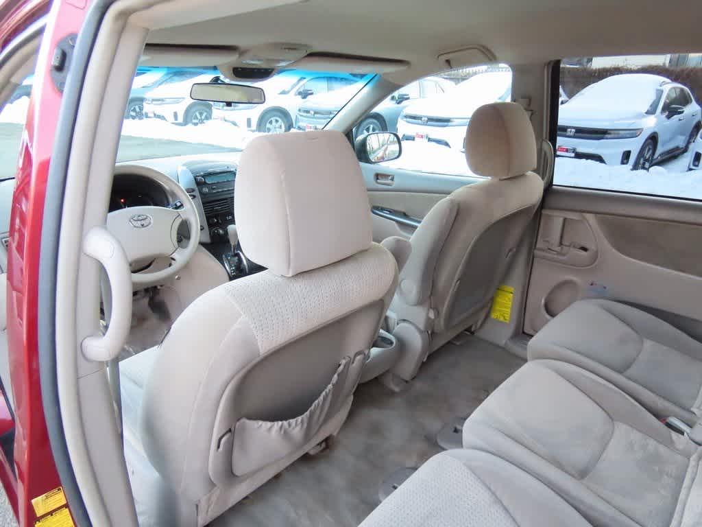 2010 Toyota Sienna LE