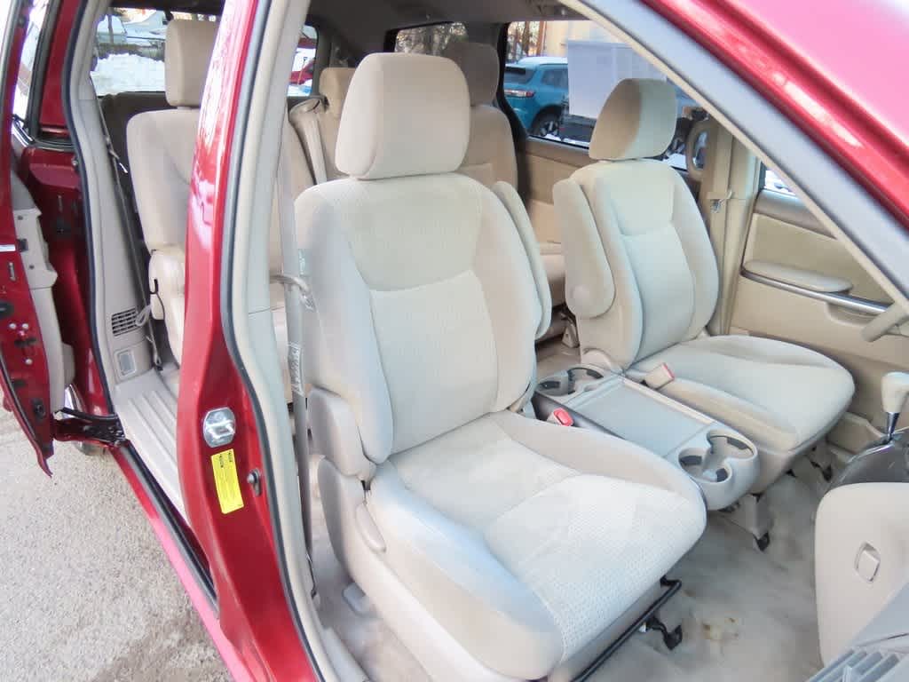 2010 Toyota Sienna LE