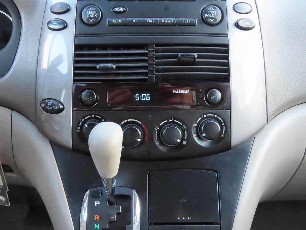 2010 Toyota Sienna LE