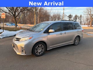 2018 Toyota Sienna XLE