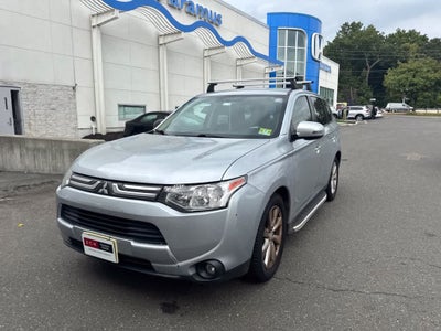 2014 Mitsubishi Outlander SE