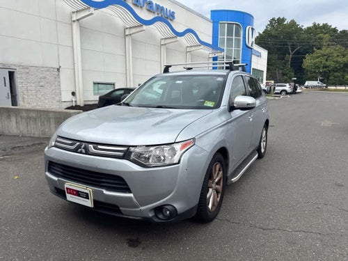 2014 Mitsubishi Outlander SE