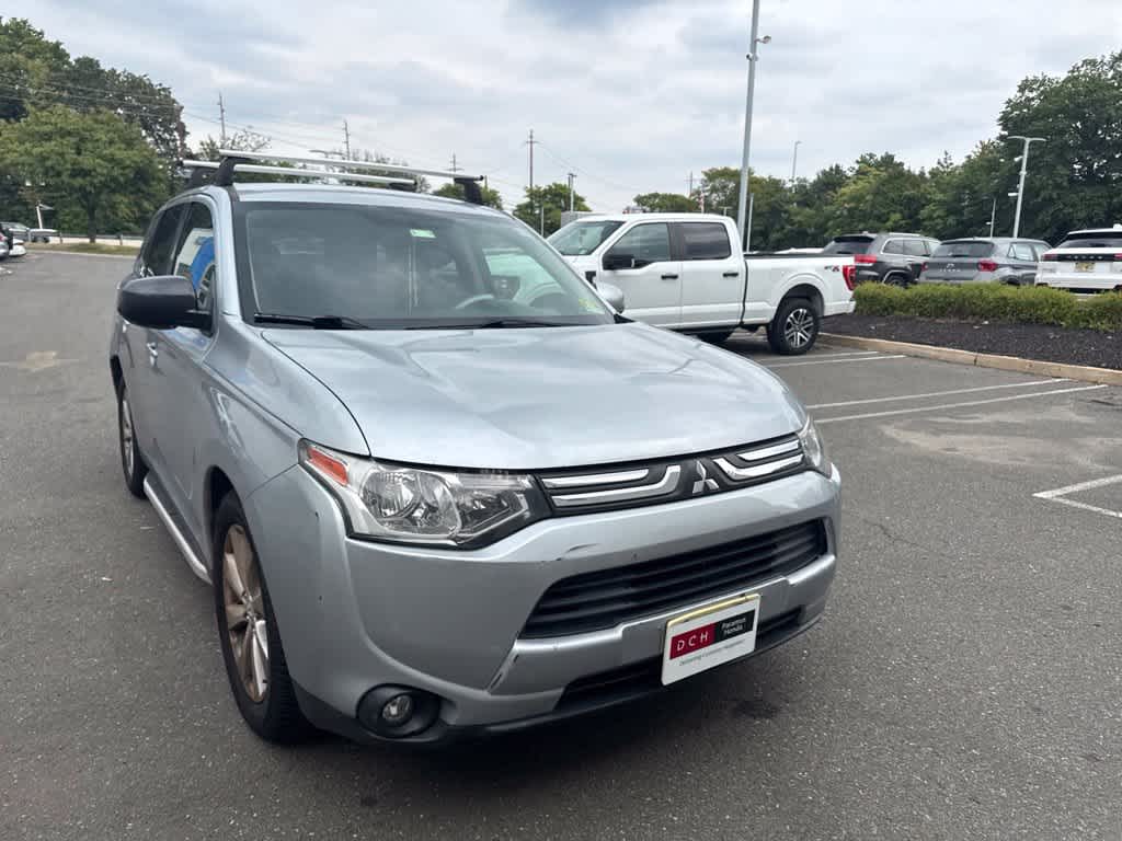 2014 Mitsubishi Outlander SE