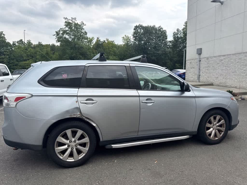 2014 Mitsubishi Outlander SE