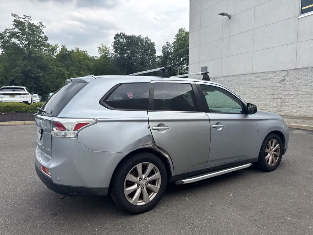 2014 Mitsubishi Outlander SE