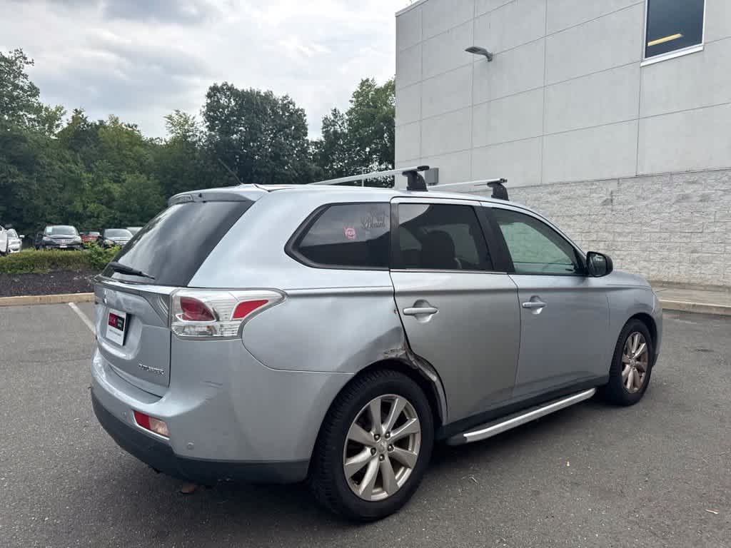 2014 Mitsubishi Outlander SE