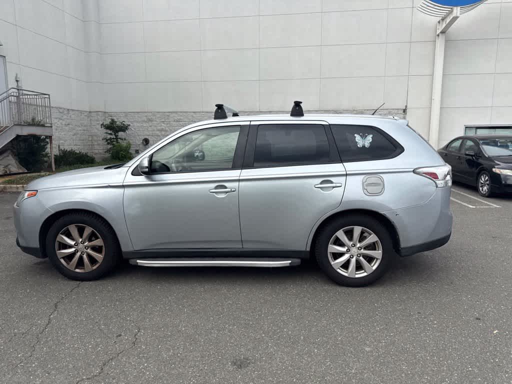 2014 Mitsubishi Outlander SE