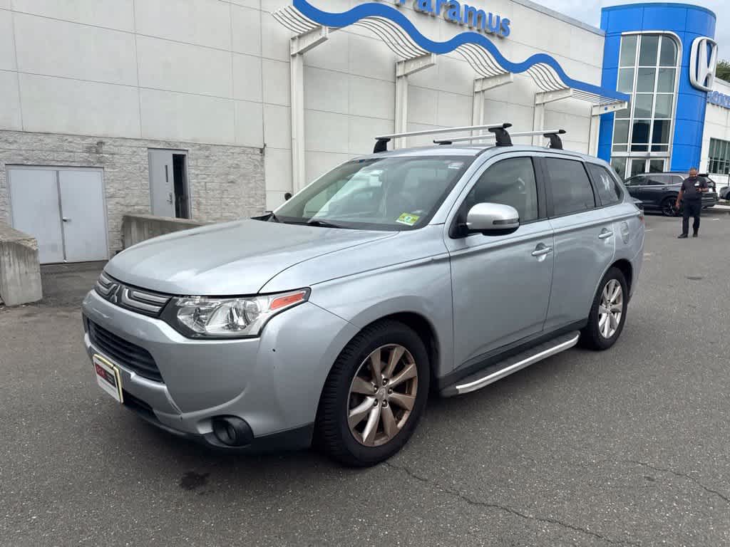 2014 Mitsubishi Outlander SE