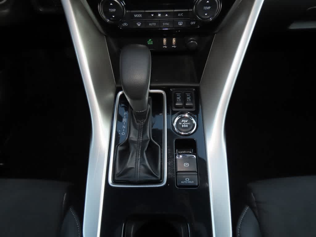 2022 Mitsubishi Eclipse Cross SE