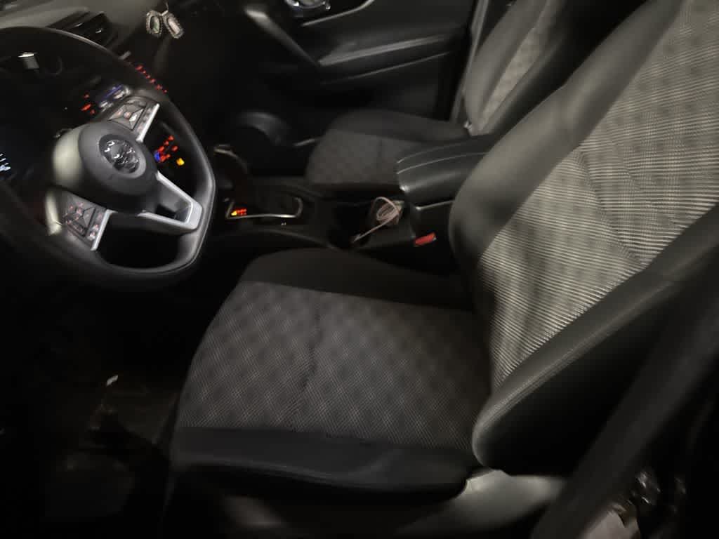 2020 Nissan Rogue Sport SV