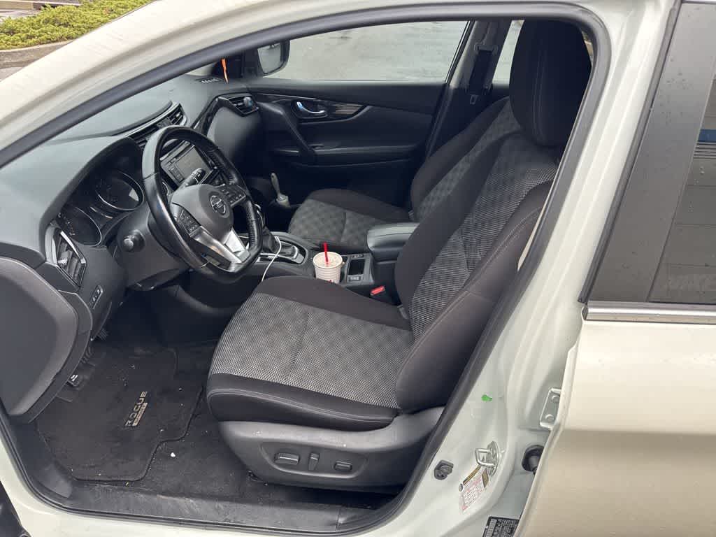 2020 Nissan Rogue Sport SV