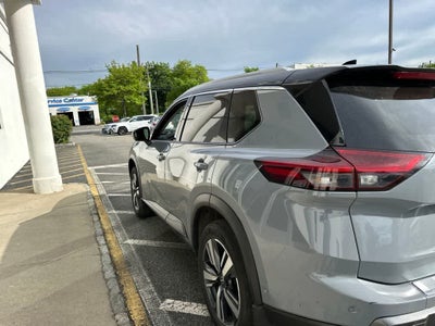 2025 Nissan Rogue SL