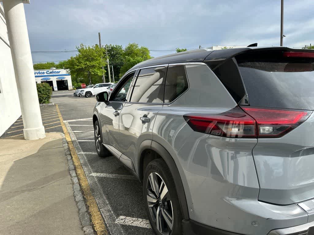 2025 Nissan Rogue SL