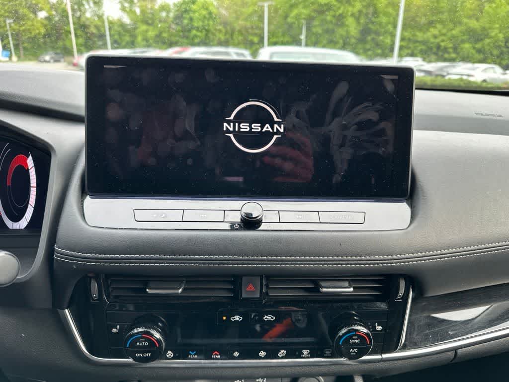 2025 Nissan Rogue SL