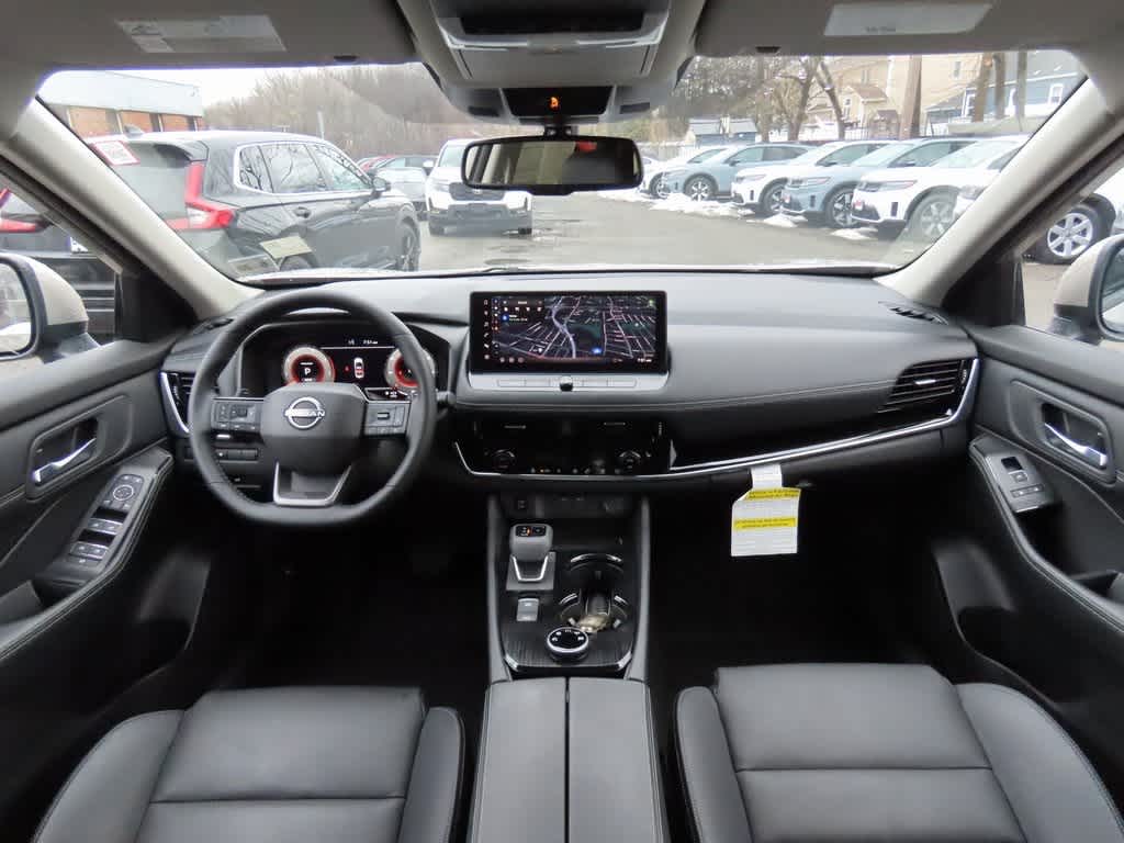 2025 Nissan Rogue SL