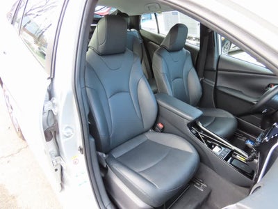 2021 Toyota Prius XLE