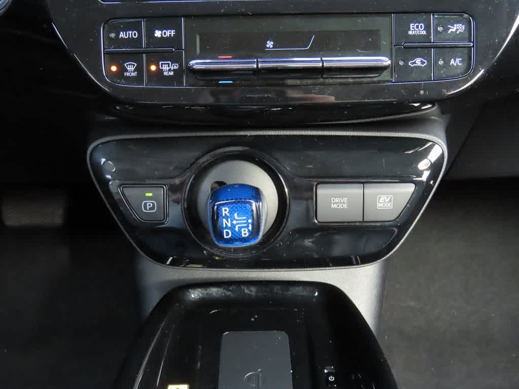 2021 Toyota Prius XLE