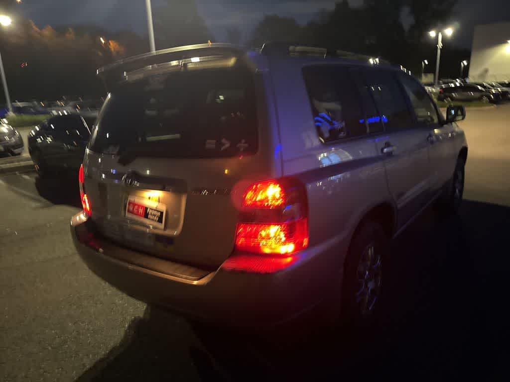 2004 Toyota Highlander 4dr V6 4WD w/3rd Row (Natl)