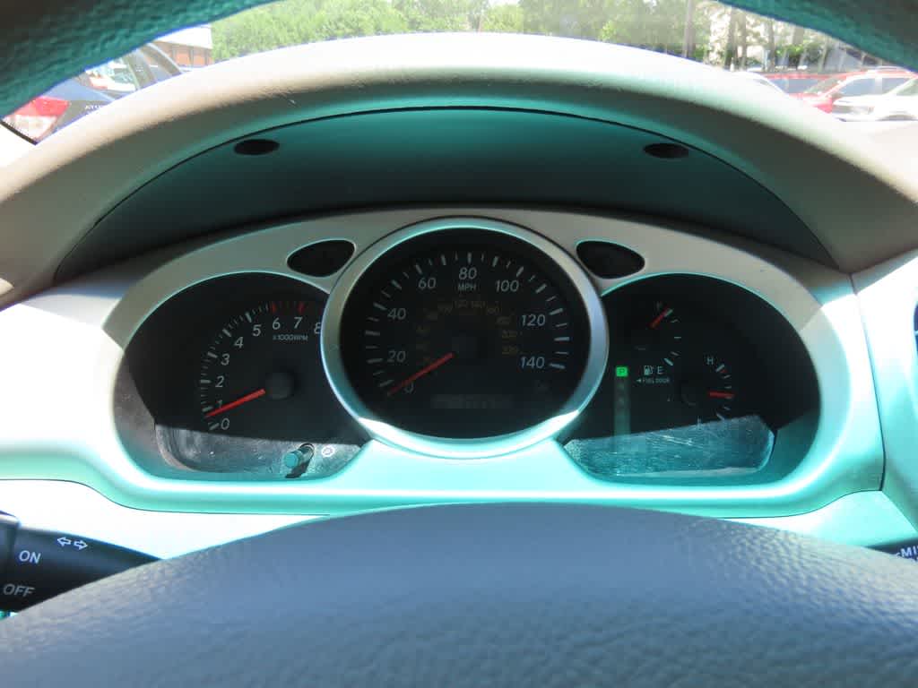 2004 Toyota Highlander 4dr V6 4WD w/3rd Row (Natl)