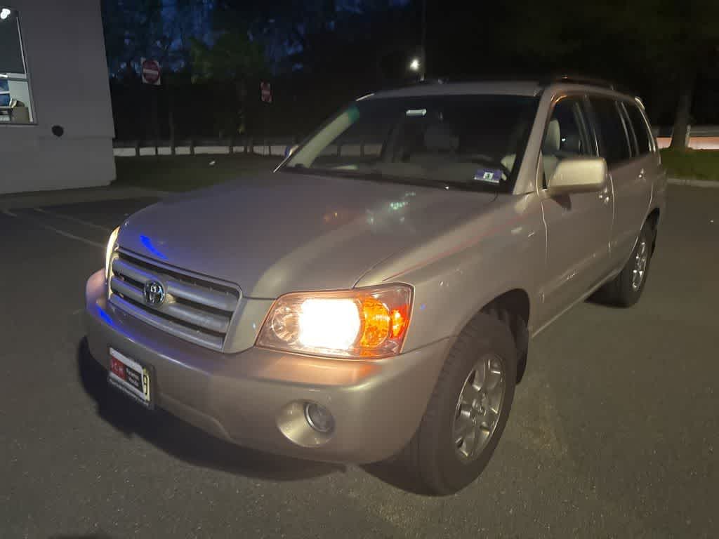 2004 Toyota Highlander 4dr V6 4WD w/3rd Row (Natl)