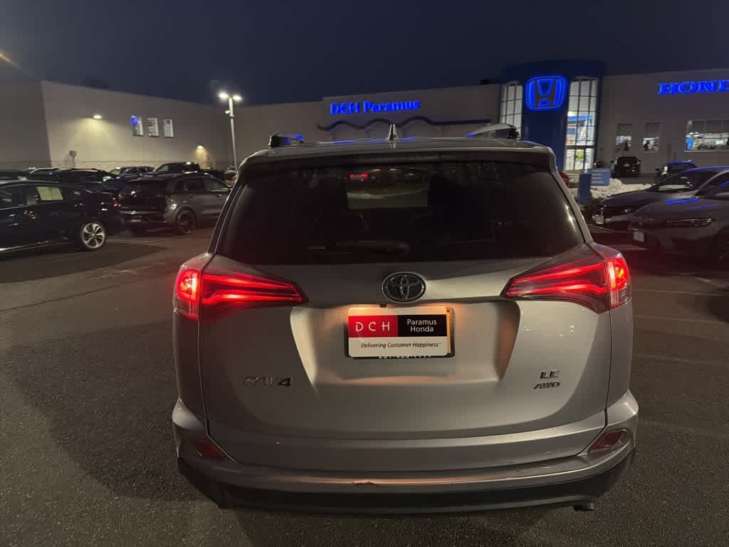 2018 Toyota RAV4 LE