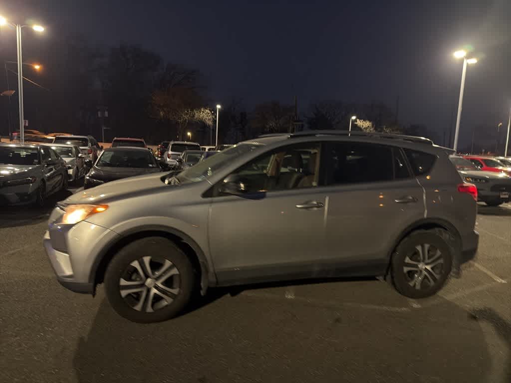 2018 Toyota RAV4 LE