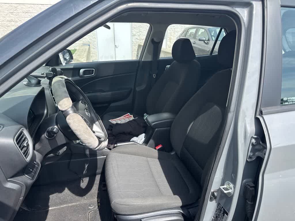 2023 Hyundai Venue SE