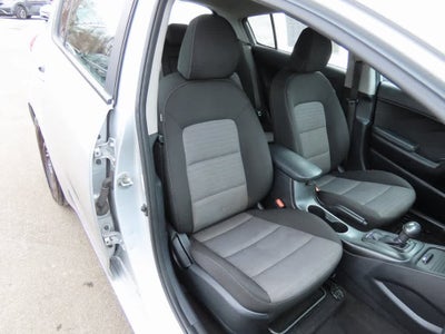 2016 Kia Forte 5-Door LX