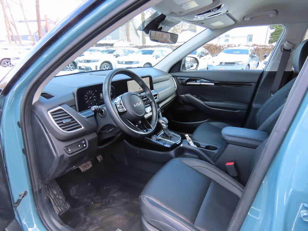 2025 Kia Seltos EX