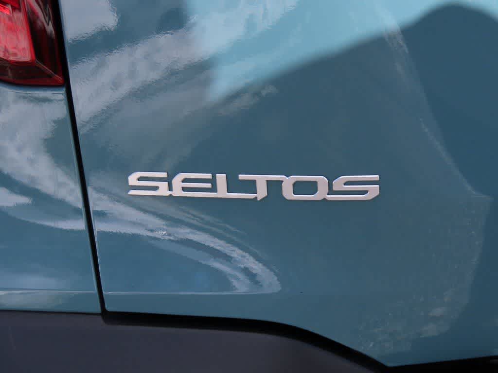 2025 Kia Seltos EX