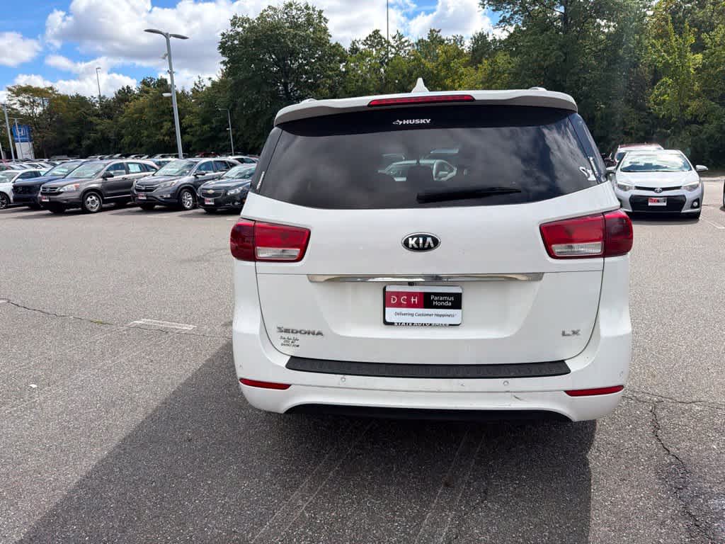 2017 Kia Sedona LX