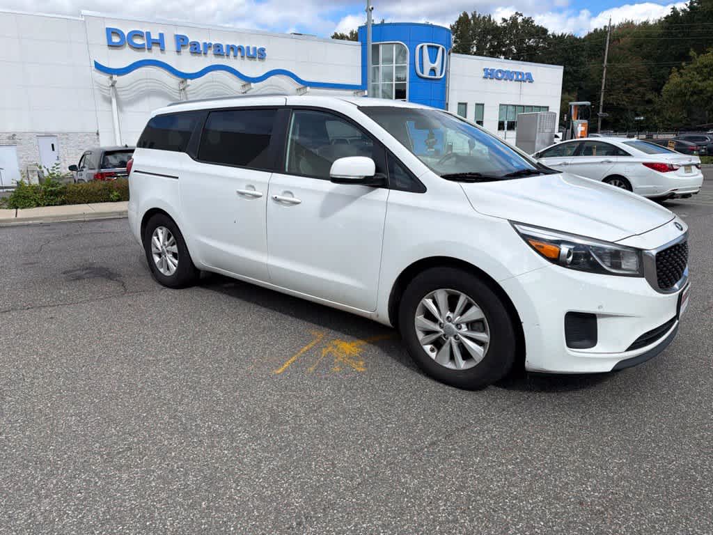 2017 Kia Sedona LX