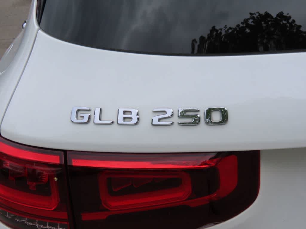2022 Mercedes-Benz GLB 250 GLB 250