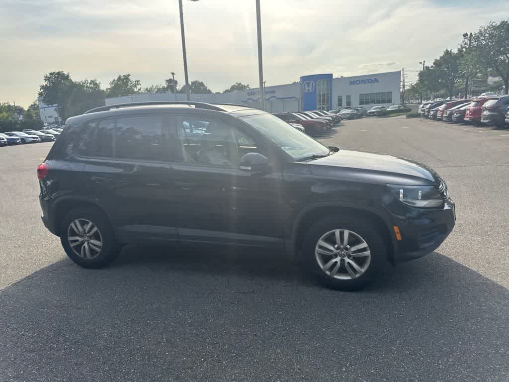 2017 Volkswagen Tiguan S