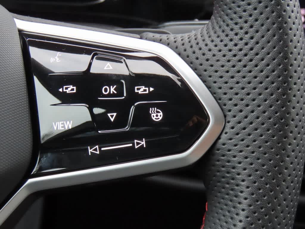 2024 Volkswagen Golf GTI Autobahn