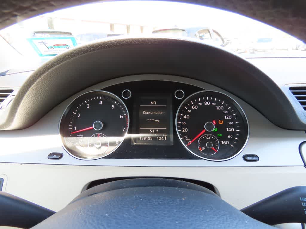 2010 Volkswagen Passat Komfort