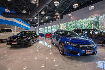 image of the showroom at Paramus Honda